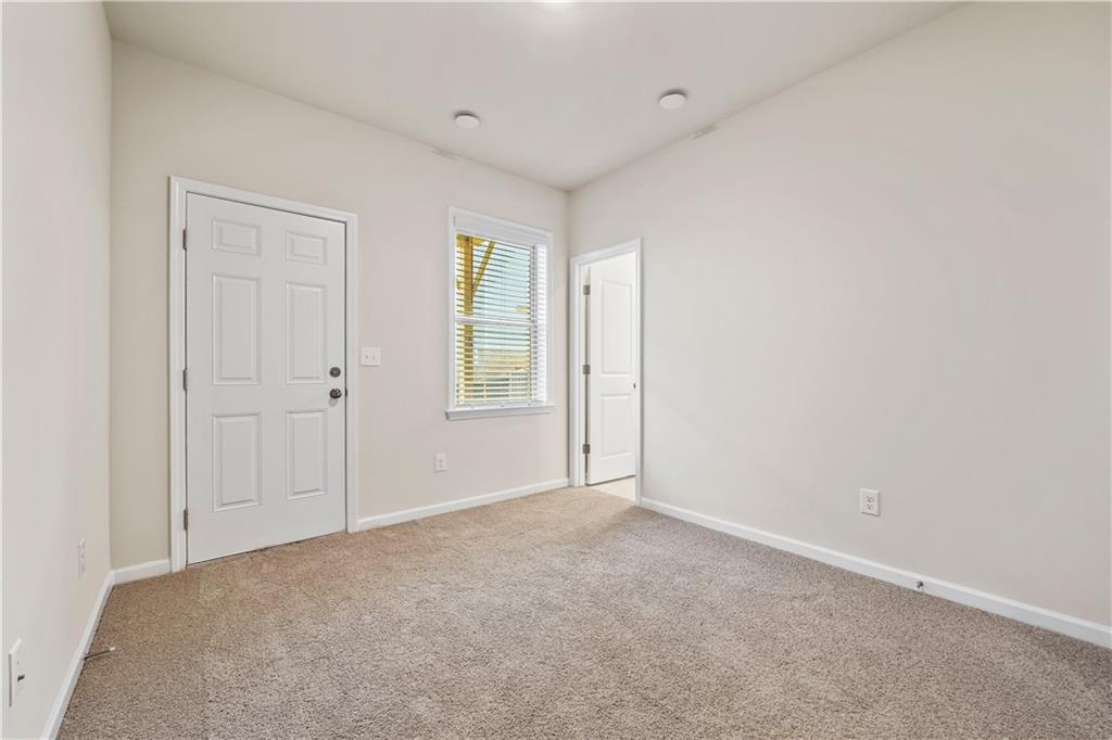 135 Matson Run Southwest Mableton, GA 30126 - Photo 4 of 29 Gallery Image 4