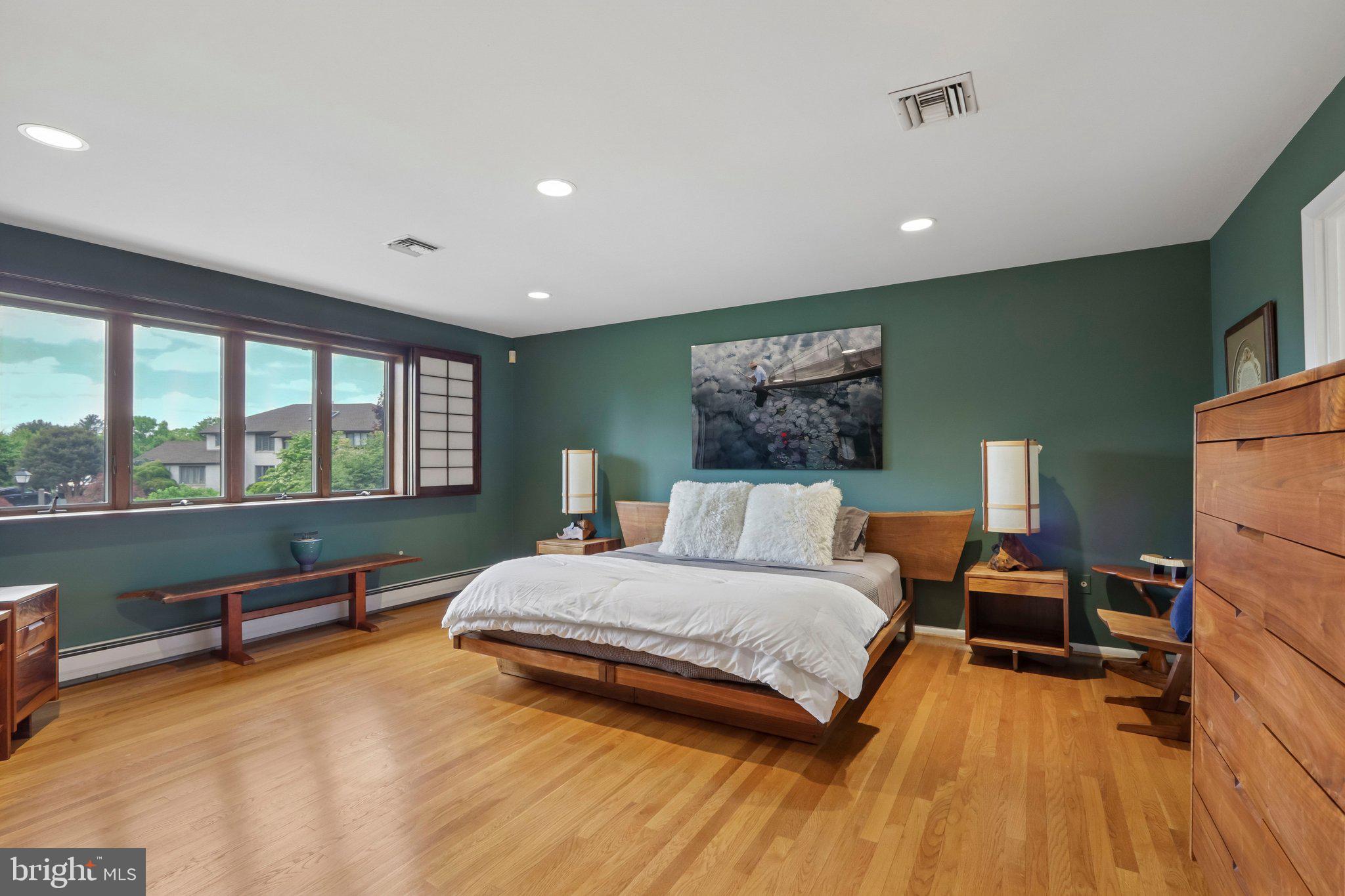 93 Kent Road Huntingdon Valley, PA 19006 - Photo 23 of 43 Main bedroom