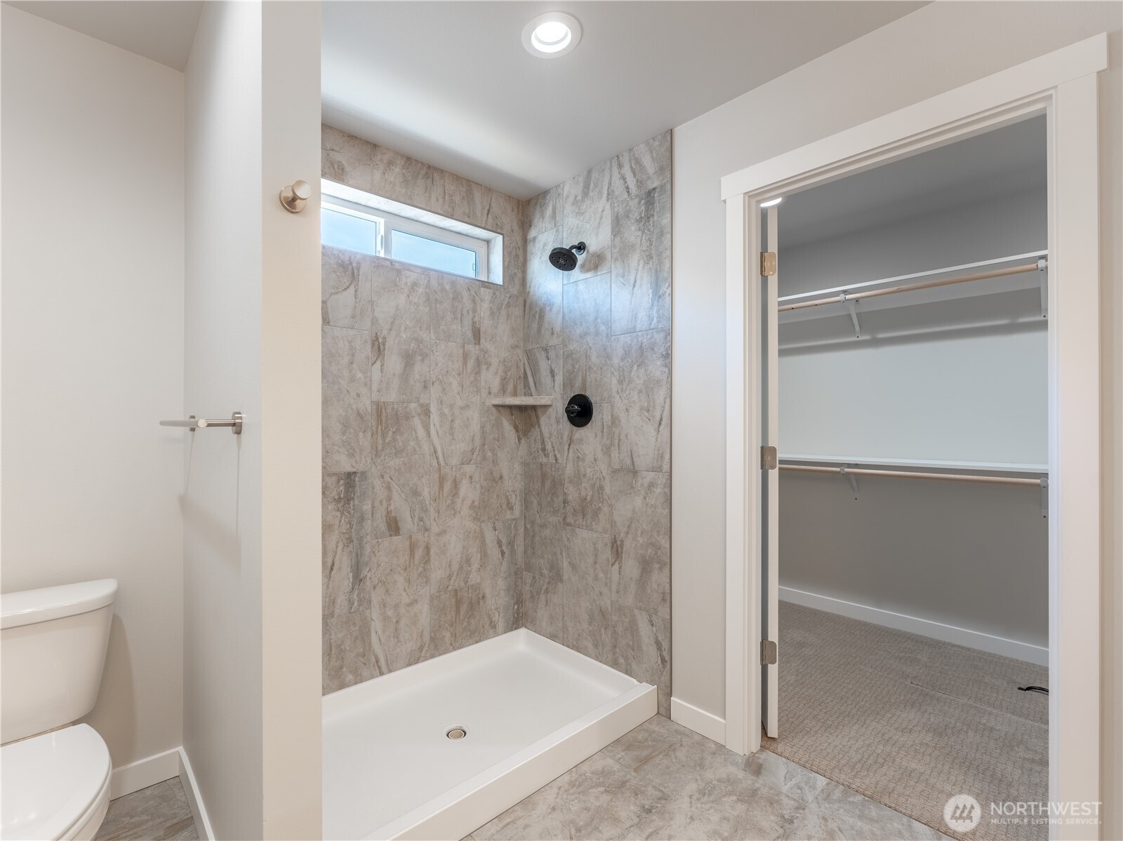 861 North Newport Loop East Wenatchee, WA 98802 - Photo 28 of 33