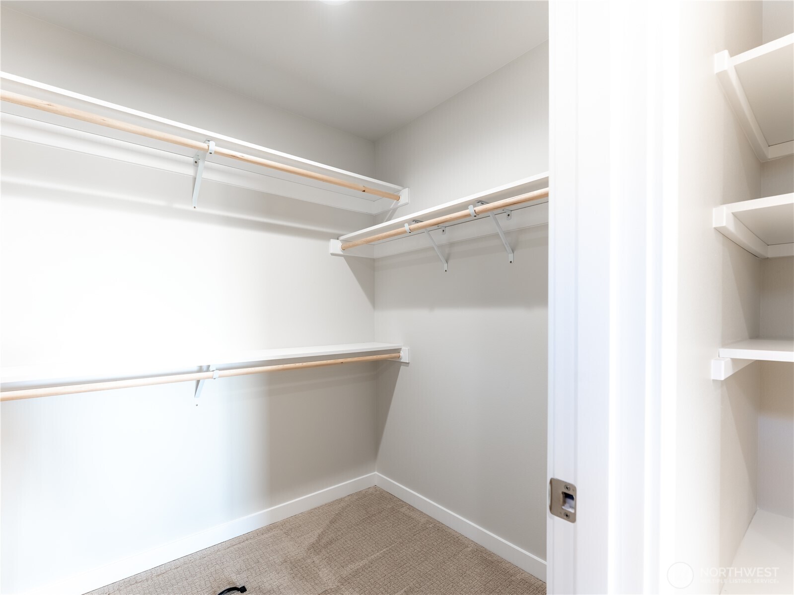 861 North Newport Loop East Wenatchee, WA 98802 - Photo 29 of 33