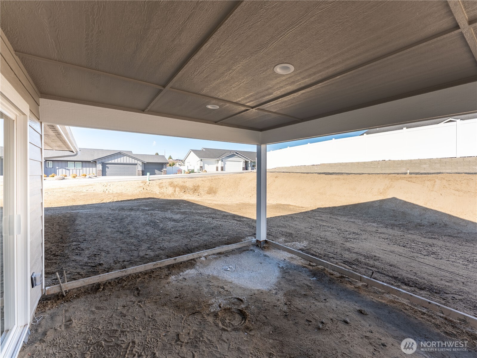 861 North Newport Loop East Wenatchee, WA 98802 - Photo 32 of 33