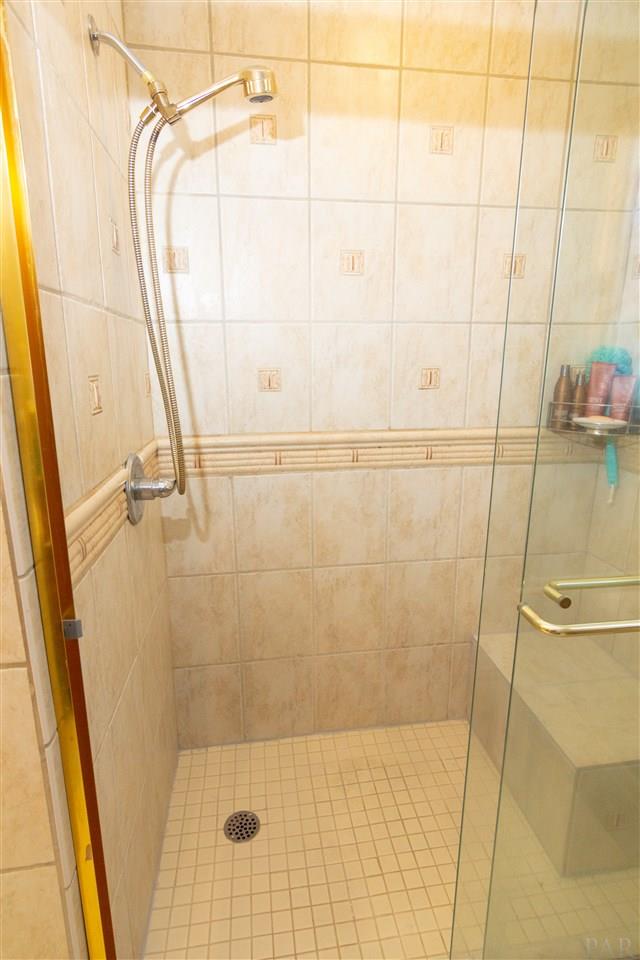 4280 April Road Pensacola, FL 32504 - Photo 16 of 40 Gallery Image 16