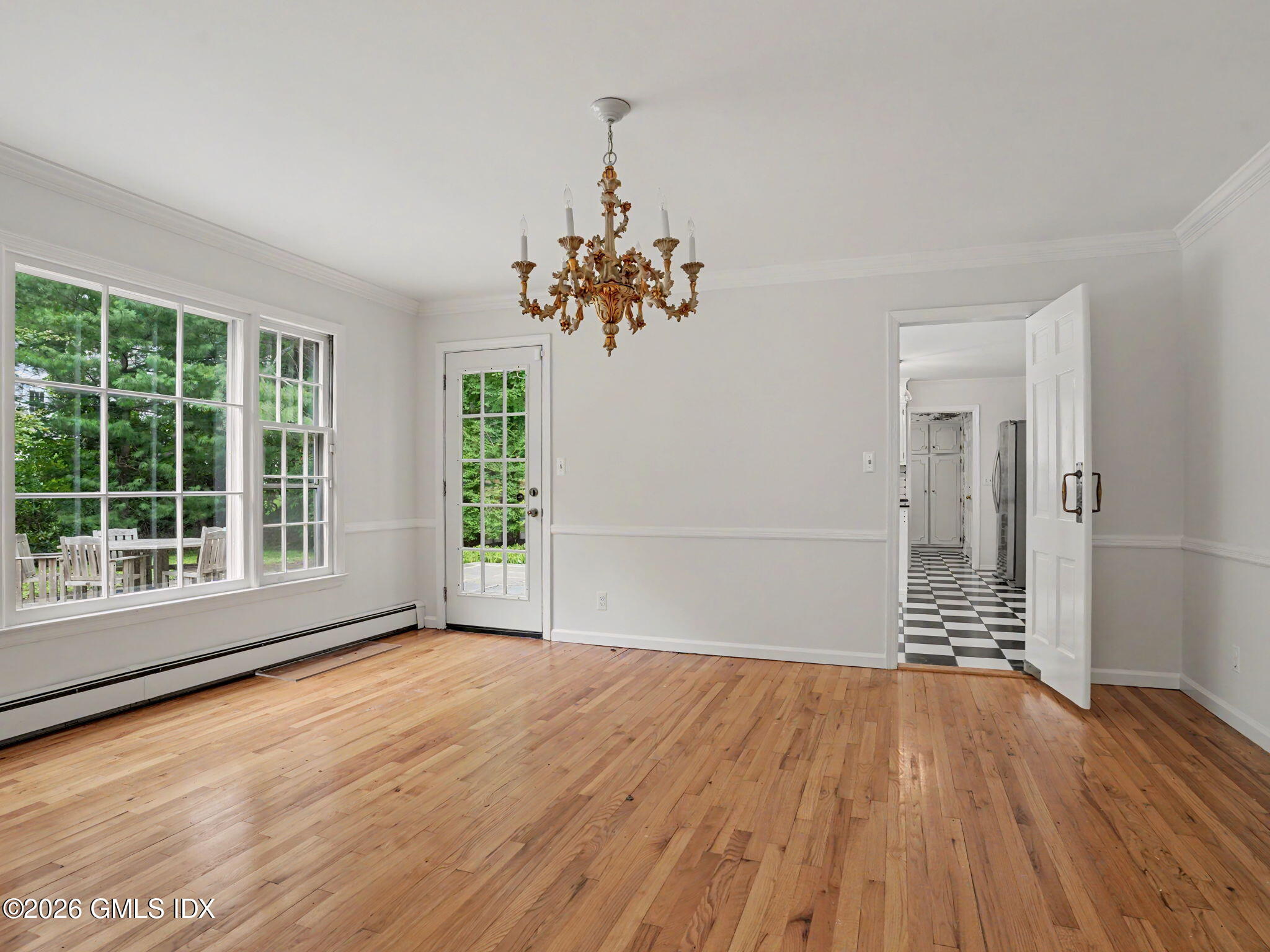 23 Copper Beech Road Greenwich, CT 06830 - Photo 6 of 22 8-web-or-mls-23-copper-beech-rd
