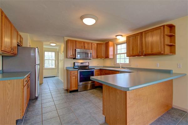 11 Butler Road Mendon, MA 01756 - Photo 12 of 30 Gallery Image 12