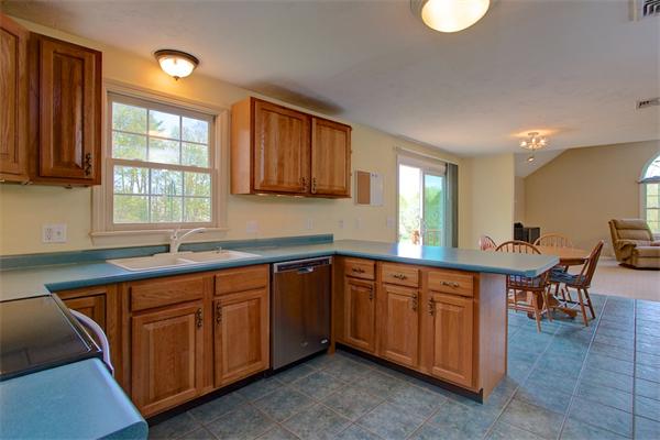 11 Butler Road Mendon, MA 01756 - Photo 15 of 30 Gallery Image 15