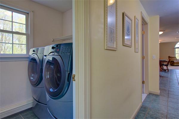11 Butler Road Mendon, MA 01756 - Photo 17 of 30 Gallery Image 17