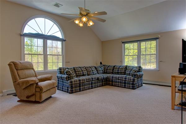 11 Butler Road Mendon, MA 01756 - Photo 21 of 30 Gallery Image 21