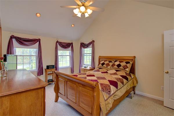 11 Butler Road Mendon, MA 01756 - Photo 23 of 30 Gallery Image 23