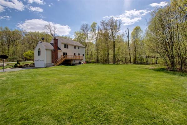11 Butler Road Mendon, MA 01756 - Photo 5 of 30 Gallery Image 5