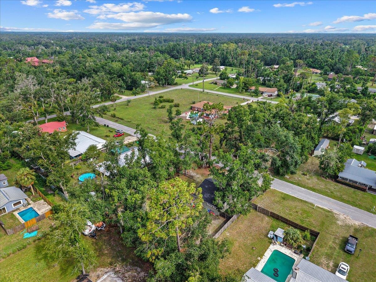 305 West High Street Perry, FL 32347 - Photo 2 of 35