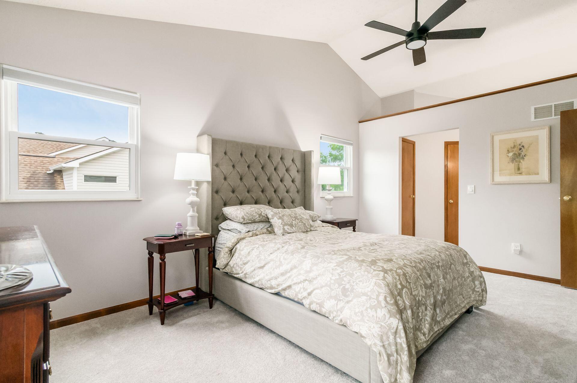 2881 Bohlen Drive Hilliard, OH 43026 - Photo 30 of 56 Primary/Master Bedroom - 17'0" x 11'7"