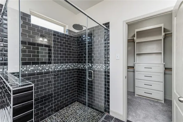 a view of walk in closet