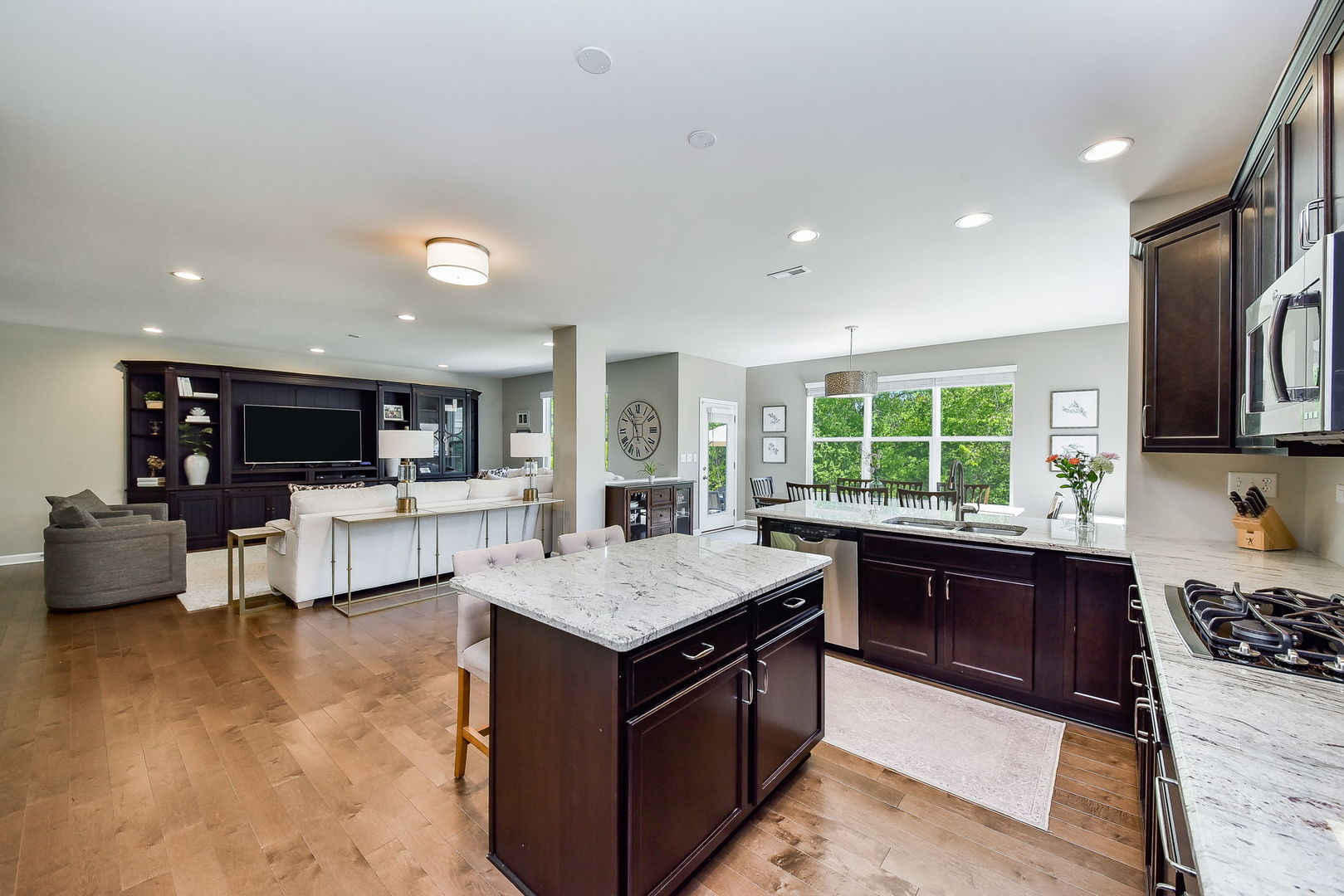 26-w550 Churchill Road Winfield, IL 60190 - Photo 8 of 36