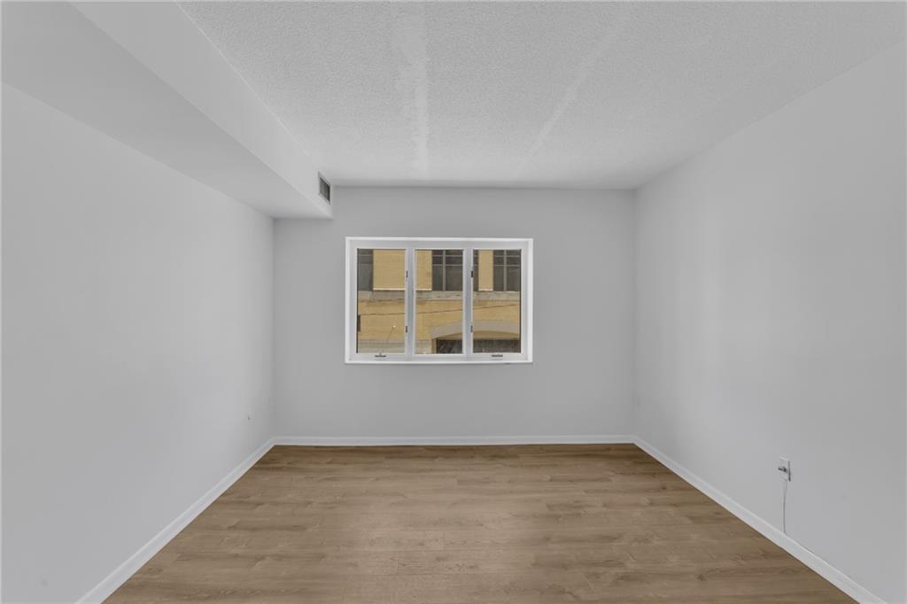 520 Washington Road, Unit 301 Pittsburgh, PA 15228 - Photo 16 of 20 an empty room with a window