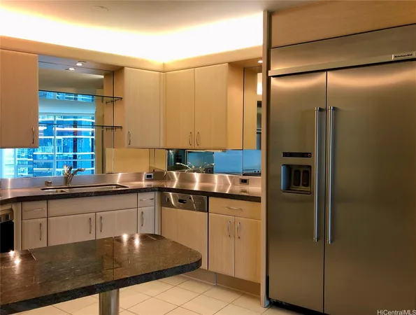 $3,150 | 88 Piikoi Street, Unit 1801, Honolulu, HI 96814