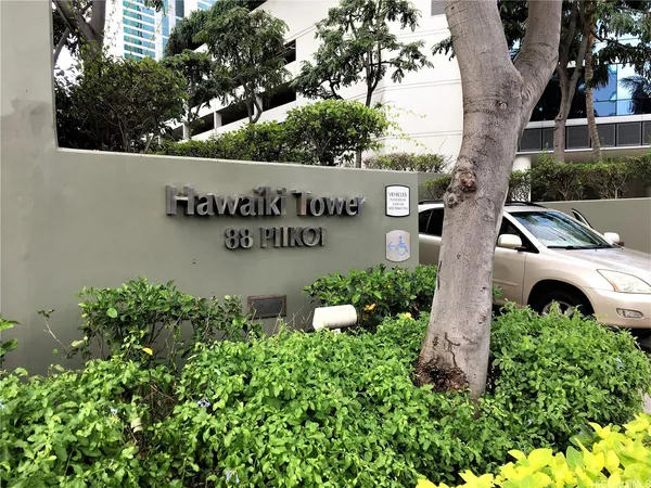 $3,150 | 88 Piikoi Street, Unit 1801, Honolulu, HI 96814