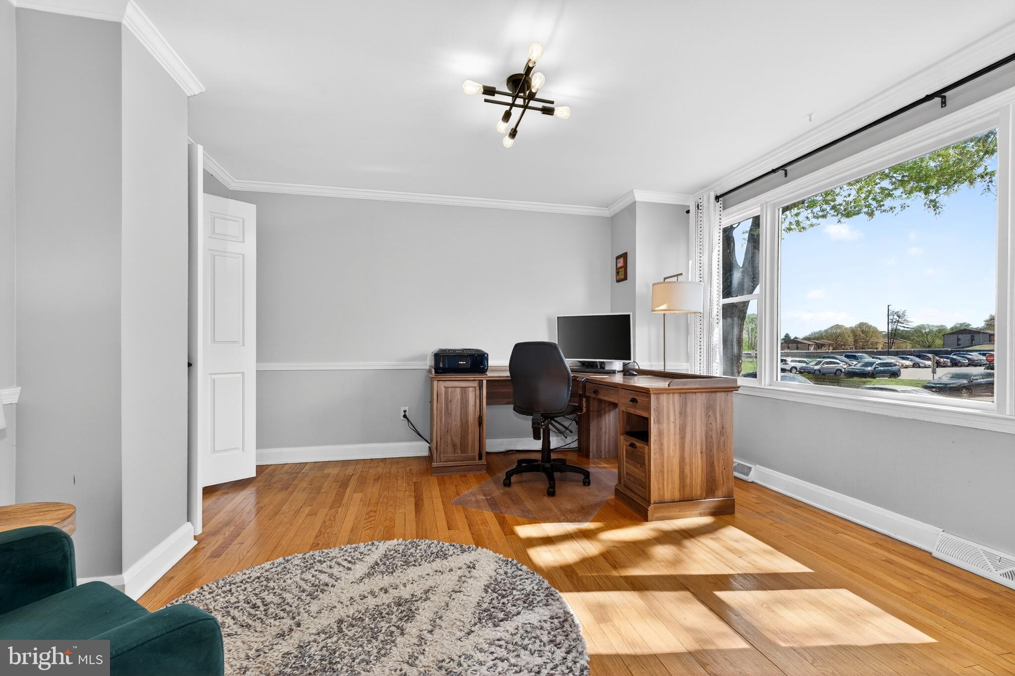264 East Padonia Road Cockeysville, MD 21030 - Photo 21 of 53 a workspace with furniture and window