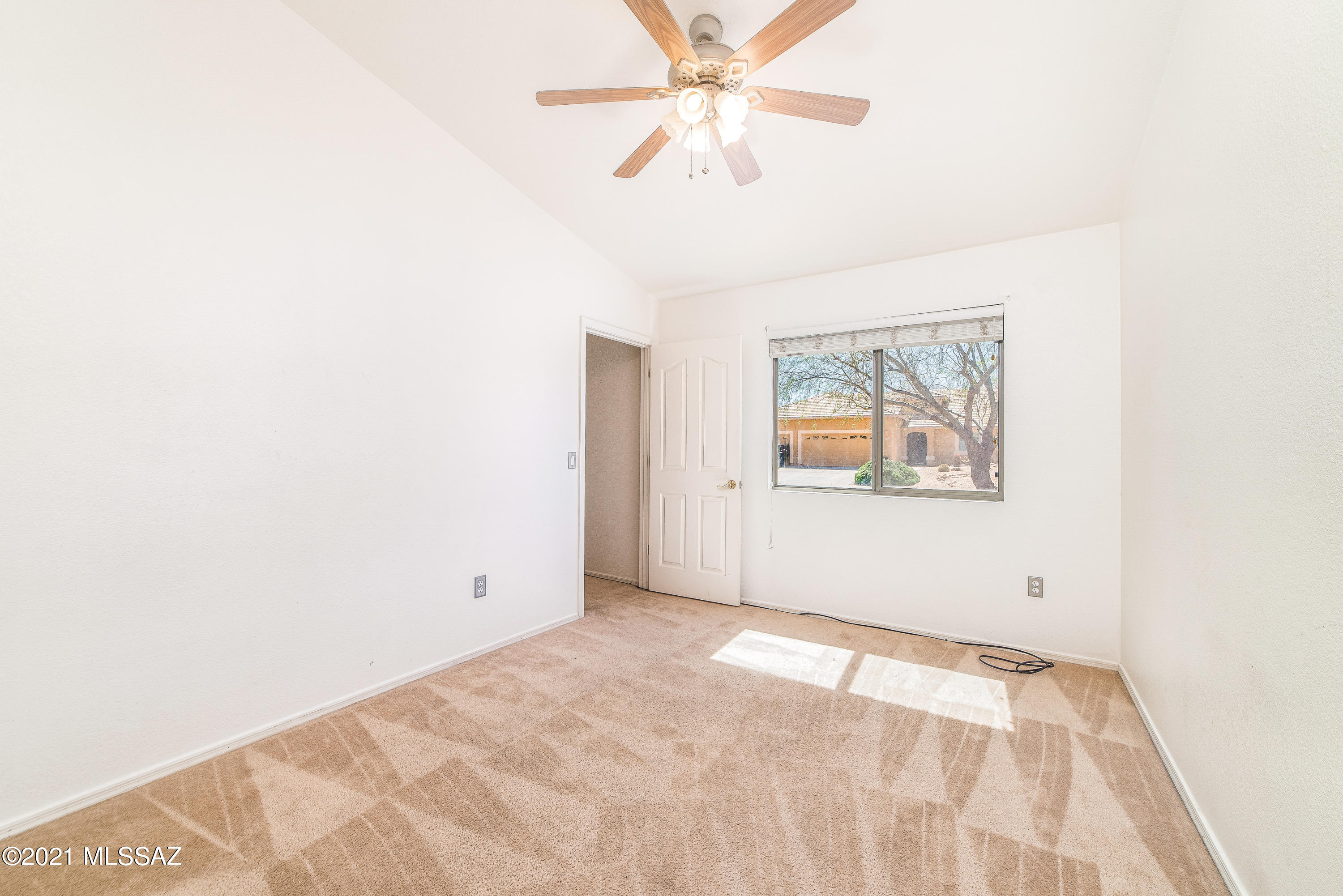 588 West Chatfield Street Vail, AZ 85641 - Photo 17 of 27