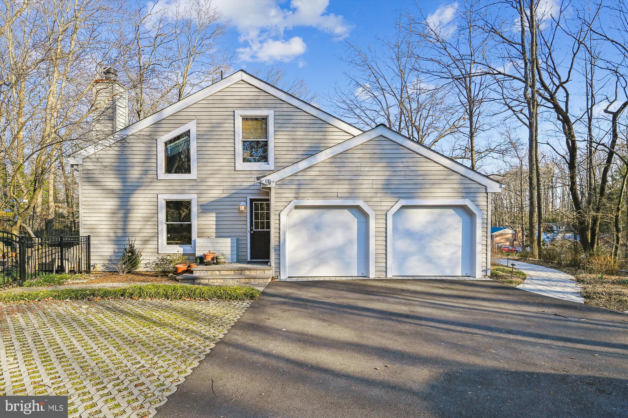128 Claiborne Road Edgewater, MD 21037 - Photo 1 of 68 128 Claiborne Road: Side Elevation