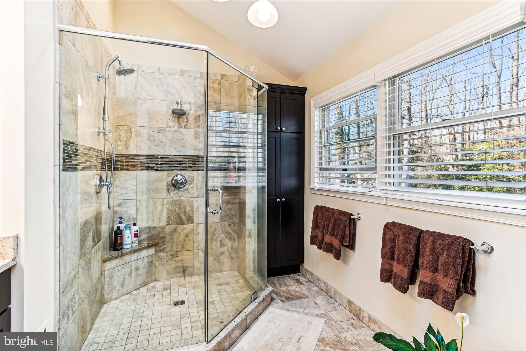 128 Claiborne Road Edgewater, MD 21037 - Photo 34 of 68 Primary Bath