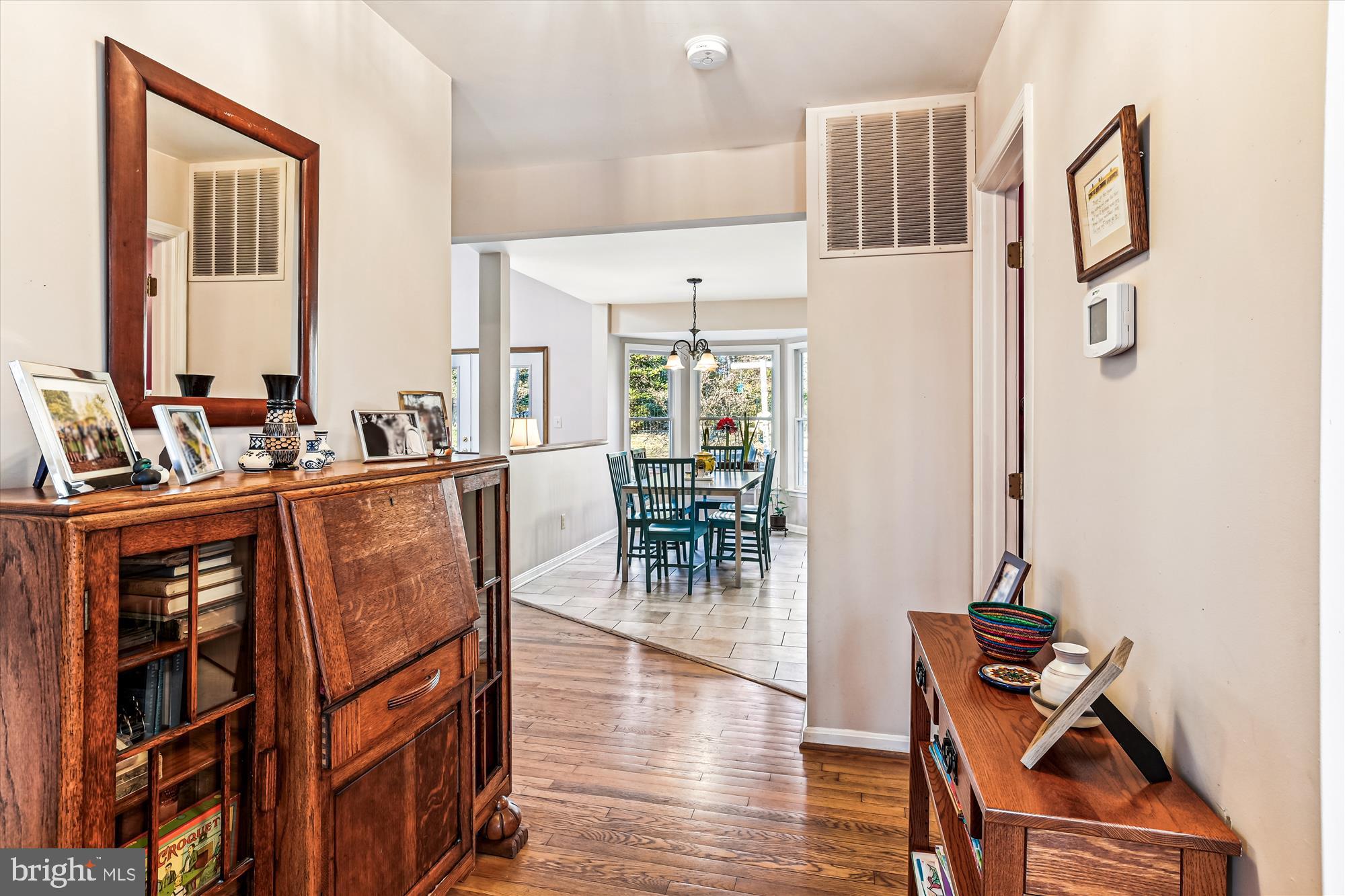 128 Claiborne Road Edgewater, MD 21037 - Photo 4 of 68 Entry