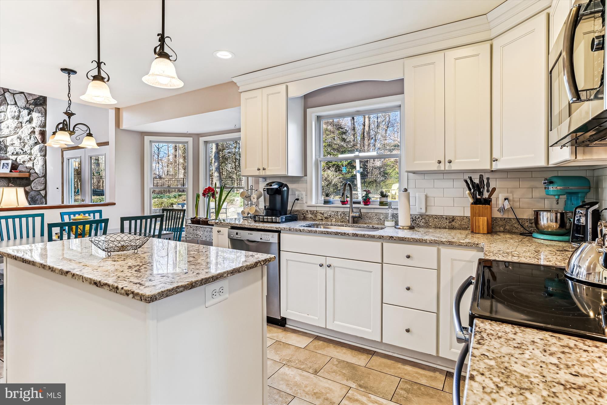 128 Claiborne Road Edgewater, MD 21037 - Photo 5 of 68 Kitchen