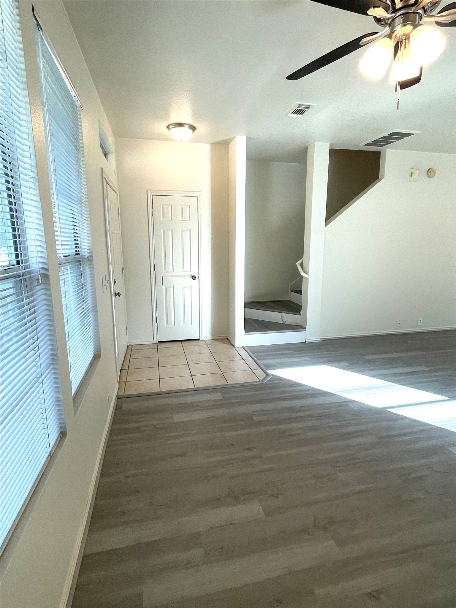 23623 Twisting Falls Drive Spring, TX 77373 - Photo 10 of 46 Living Room