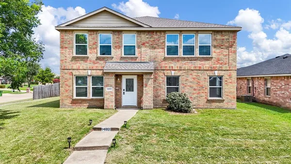 $2,800 | 14801 Whispering Court, Balch Springs, TX 75180