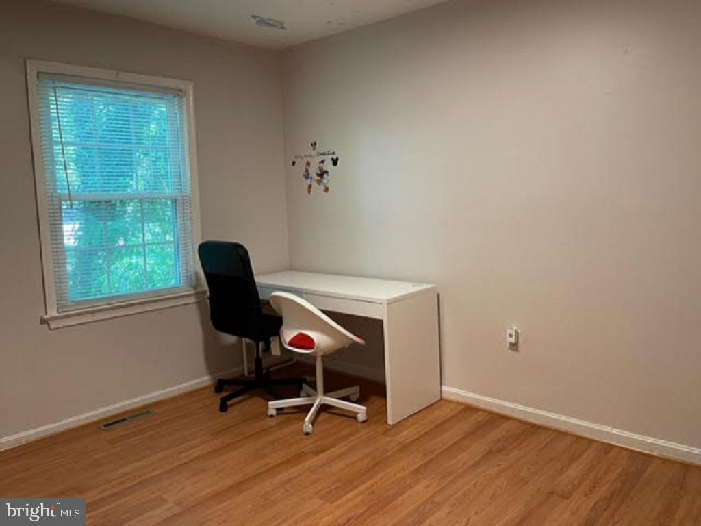 5911 Grand Banks Road Columbia, MD 21044 - Photo 24 of 30 Bedroom 2