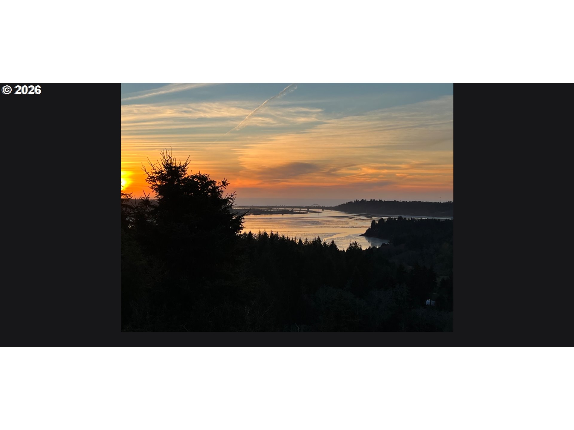 960 North Bayview Loop Waldport, OR 97394 - Photo 1 of 18