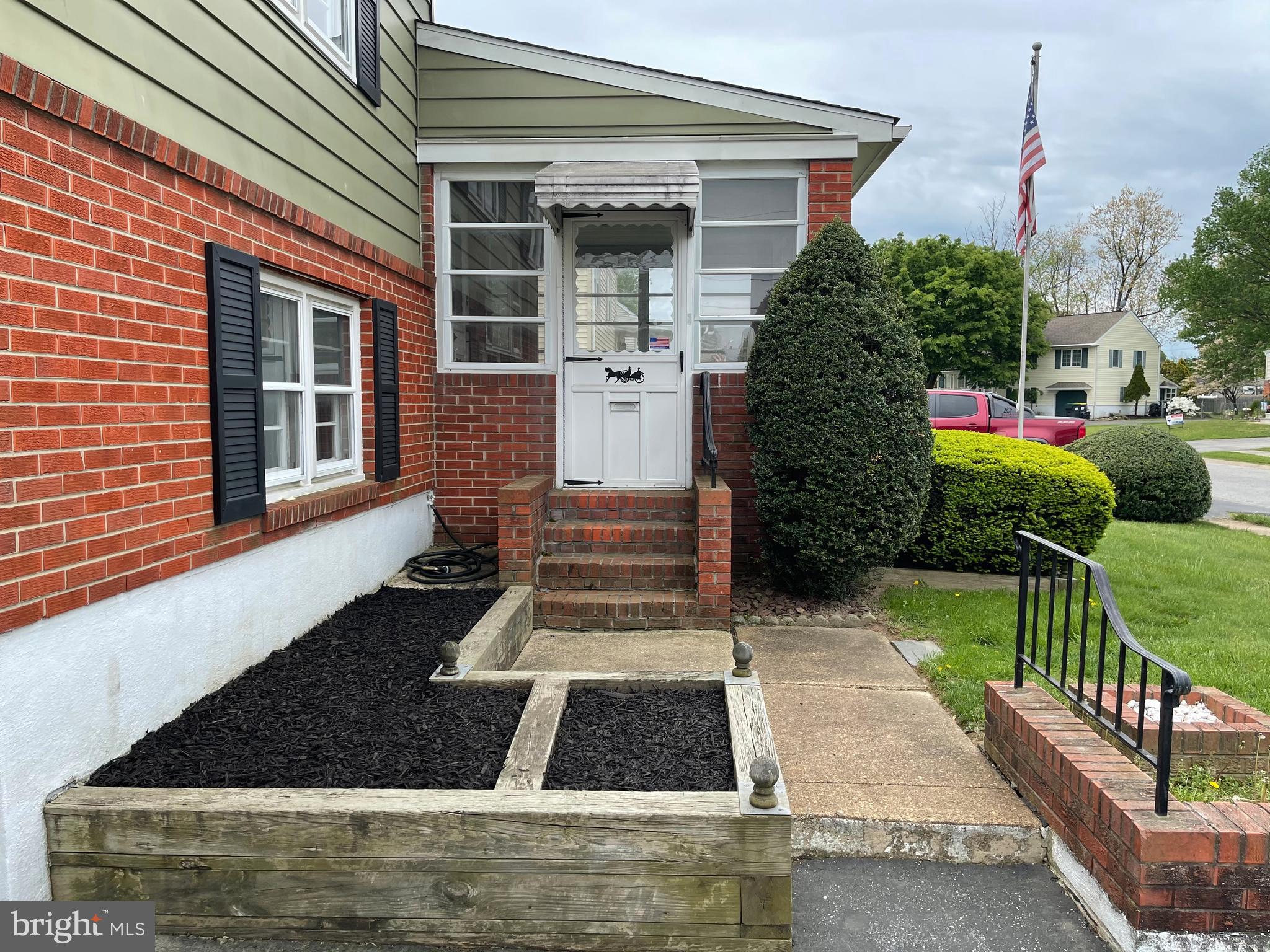 108 David Road Wilmington, DE 19804 - Photo 2 of 31 Gallery Image 2