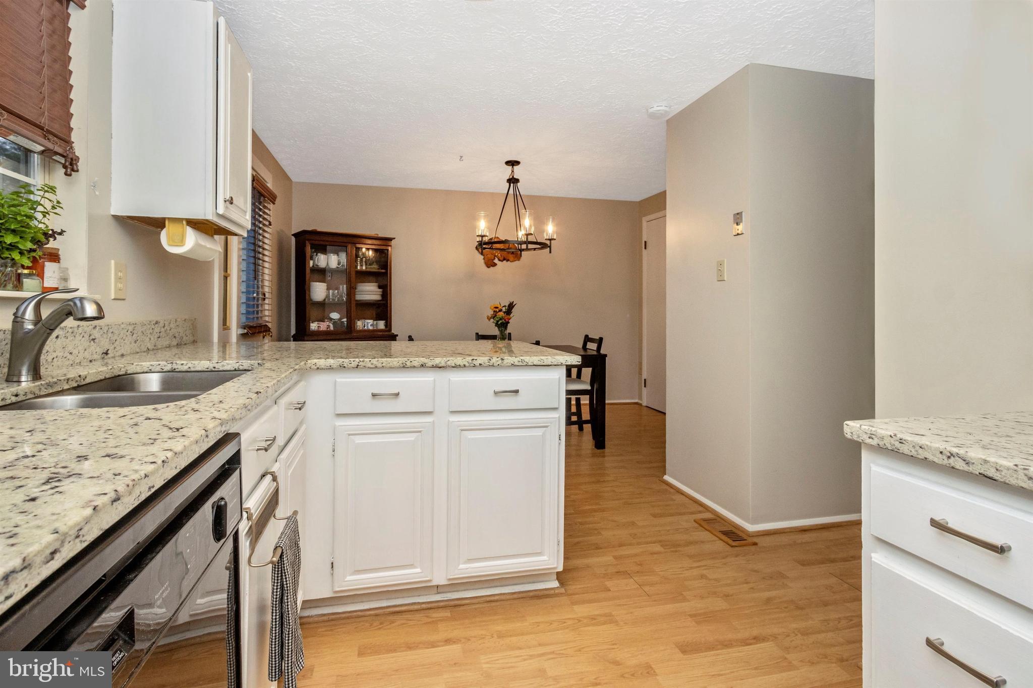 10531 Apple Ridge Road Gaithersburg, MD 20886 - Photo 21 of 50