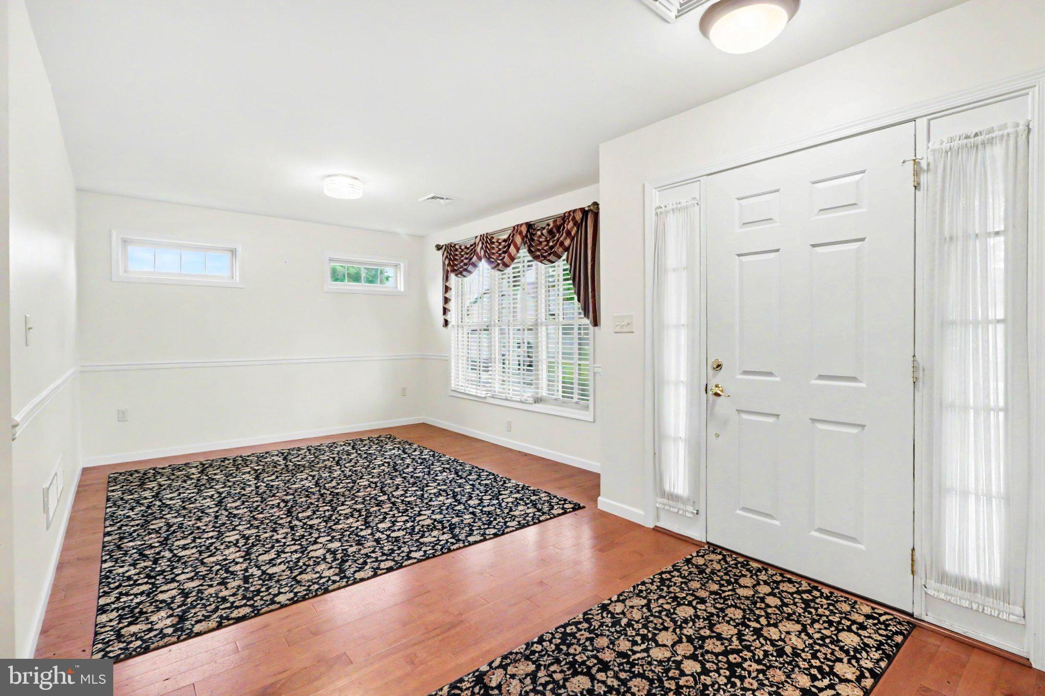 749 Heather Ridge Manheim, PA 17545 - Photo 4 of 36 Dining Room