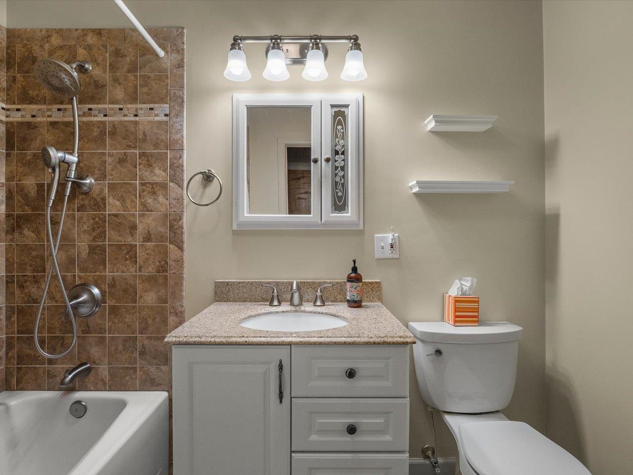 4704 Cayuga Road Rockford, IL 61107 - Photo 18 of 37 Gallery Image 18