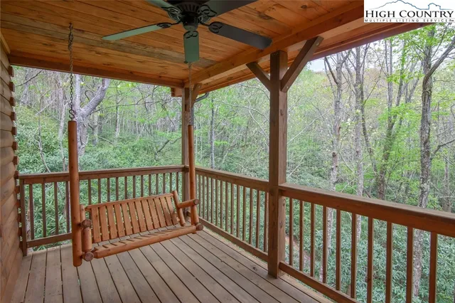 $687,050 | 218 Ridgecrest Circle, Beech Mountain, NC 28604