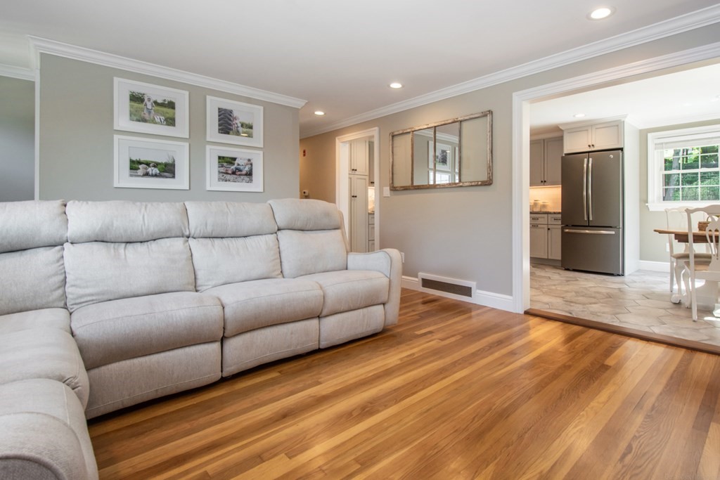 336 Cook Marlborough, MA 01752 - Photo 12 of 24 Gallery Image 12