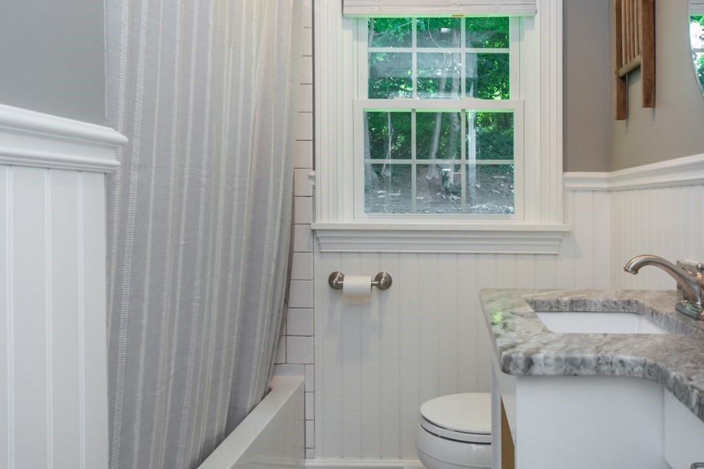 336 Cook Marlborough, MA 01752 - Photo 17 of 24 Gallery Image 17