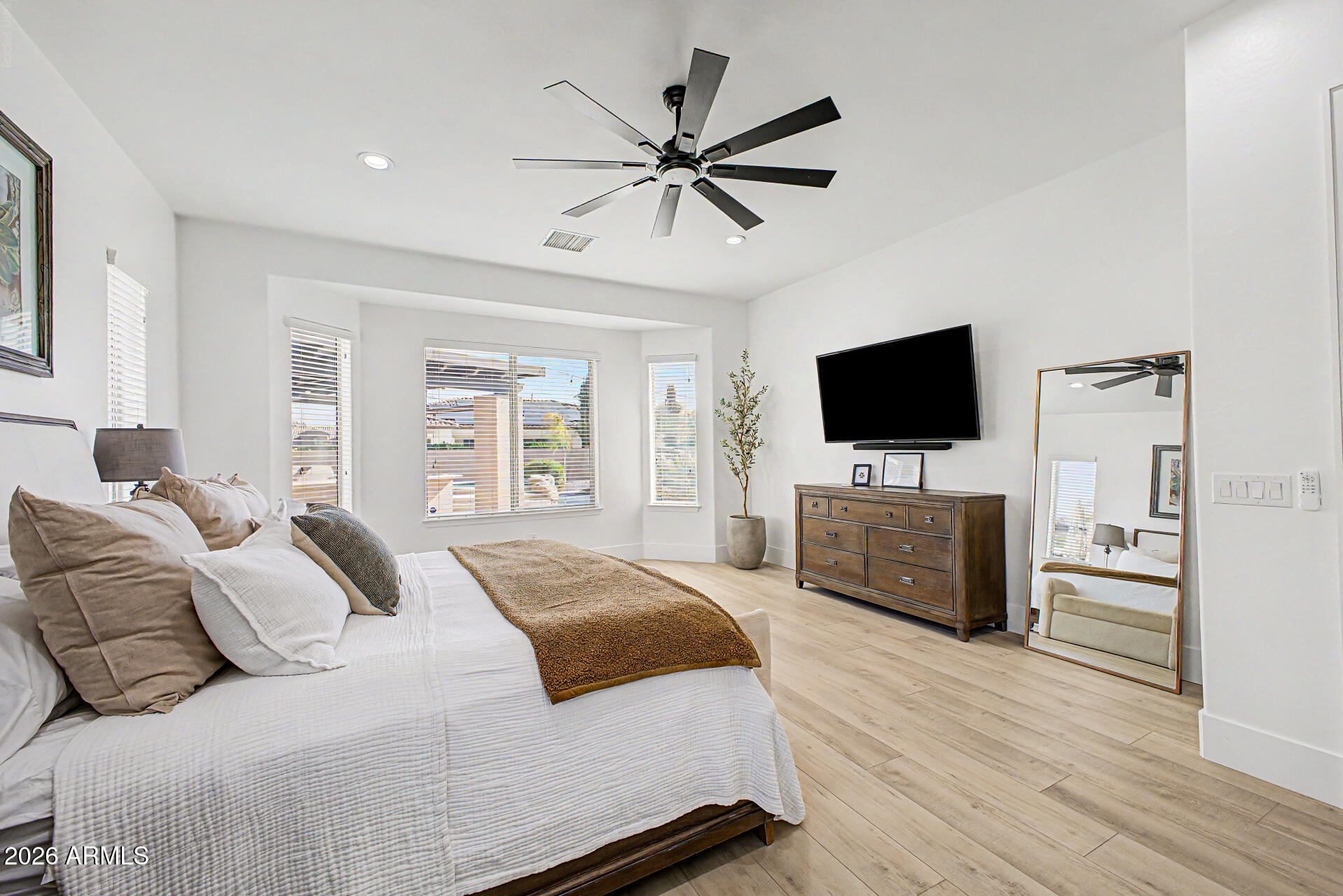 2855 East Warbler Road Gilbert, AZ 85297 - Photo 34 of 114 32-Warbler