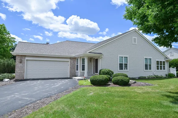 $425,000 | N57W24093 Sycamore Circle, Sussex, WI 53089