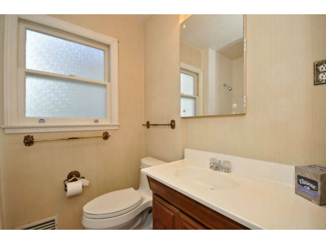 474 Chatham Road Burlingame, CA 94010 - Photo 11 of 18 Gallery Image 11