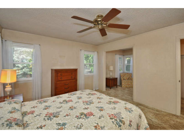 474 Chatham Road Burlingame, CA 94010 - Photo 9 of 18 Gallery Image 9