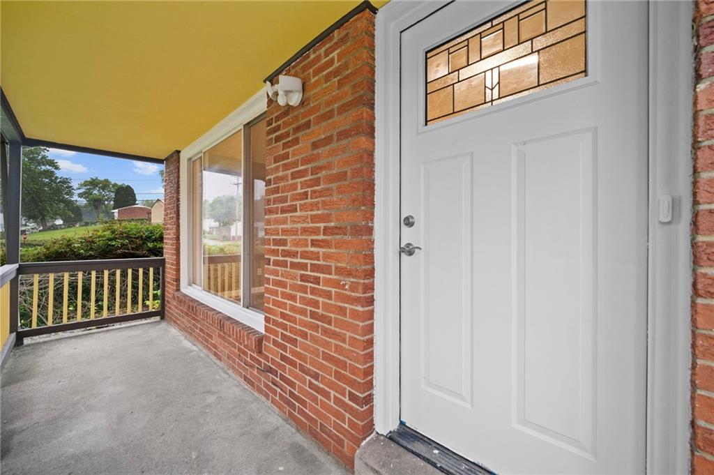 260 Stotler Road Pittsburgh, PA 15235 - Photo 3 of 44 Gallery Image 3