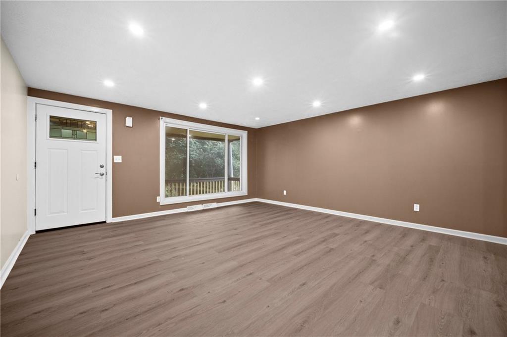 260 Stotler Road Pittsburgh, PA 15235 - Photo 4 of 44 Gallery Image 4