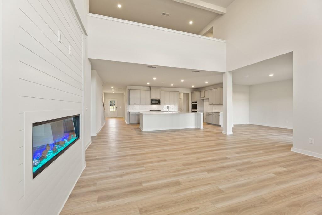 6725 Settingdown Crk Drive Dawsonville, GA 30534 - Photo 13 of 41 a view of kitchen and kitchen island