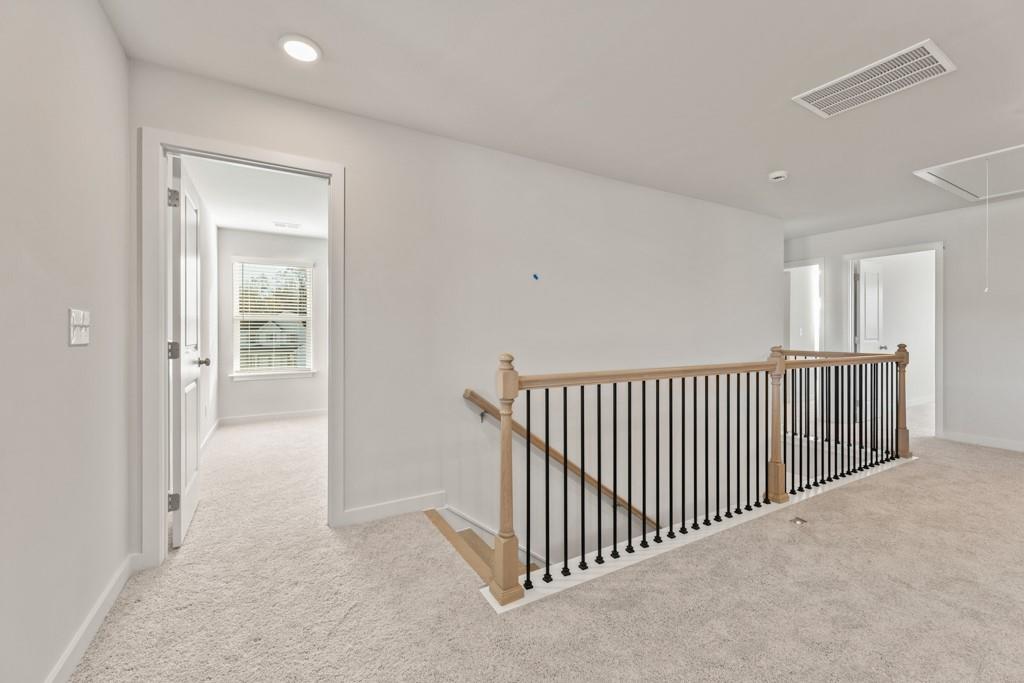 6725 Settingdown Crk Drive Dawsonville, GA 30534 - Photo 26 of 41 a view of a hallway with entryway