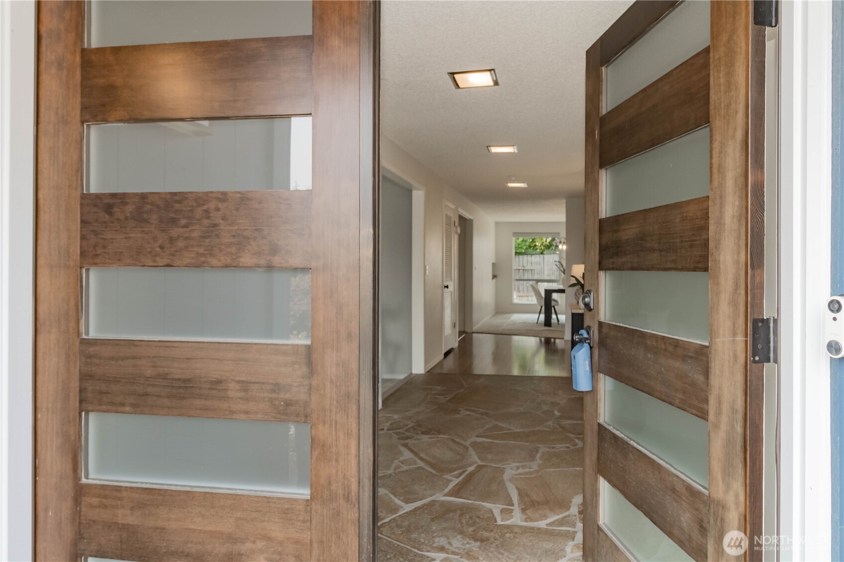 4013 Southwest 314th Street Federal Way, WA 98023 - Photo 7 of 40 Gallery Image 7