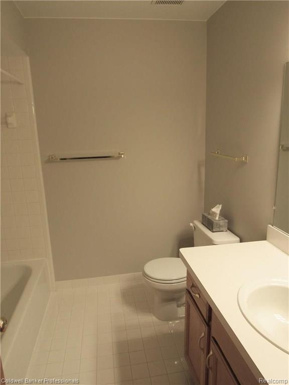 22330 River Ridge Trail Farmington Hills, MI 48335 - Photo 15 of 35