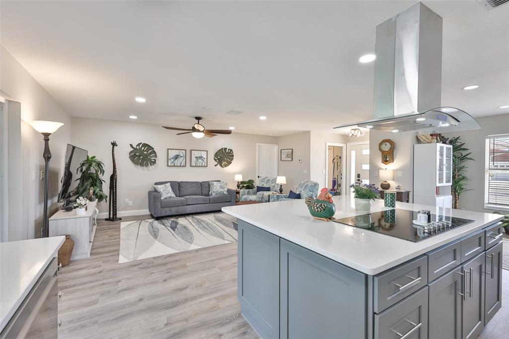 6518 Senegal Palm Way Apollo Beach, FL 33572 - Photo 14 of 61