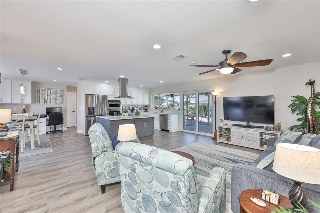 6518 Senegal Palm Way Apollo Beach, FL 33572 - Photo 16 of 61