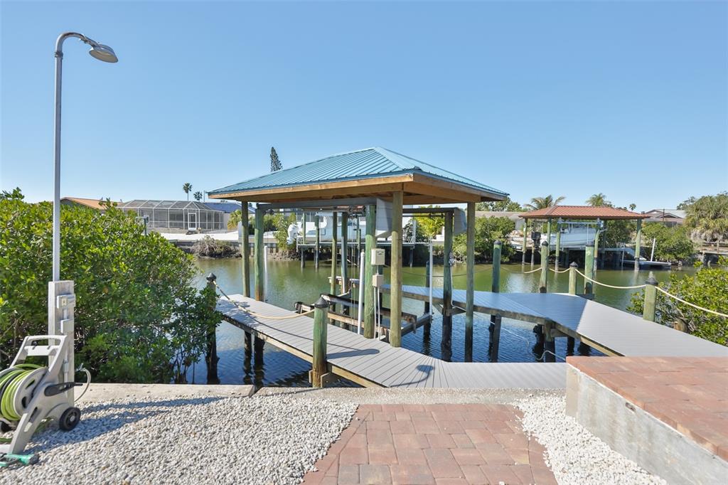 6518 Senegal Palm Way Apollo Beach, FL 33572 - Photo 3 of 61